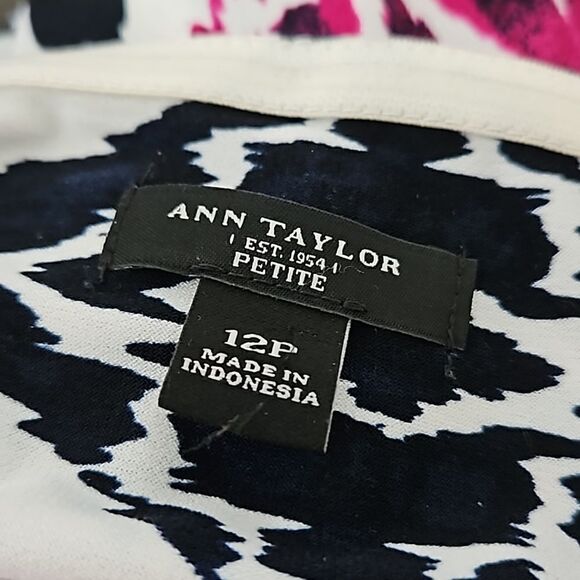 Ann Taylor long sundress with  spaghetti straps - Picture 3 of 8